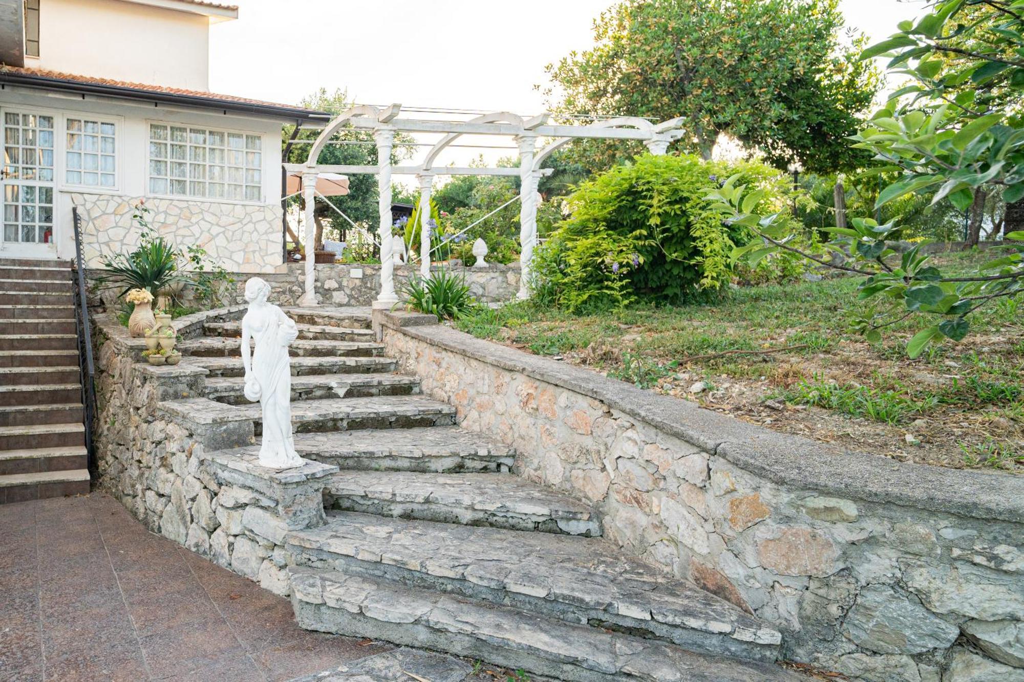 מינטורנו Villa Del Pino, Terrazza Vista Mare מראה חיצוני תמונה